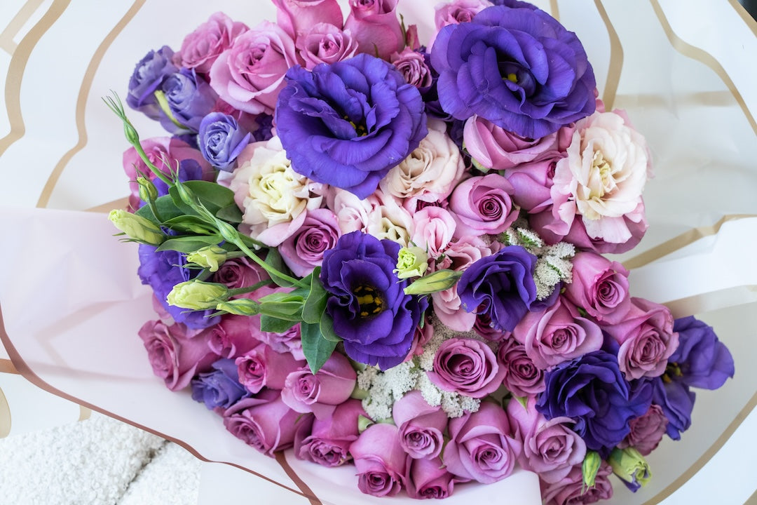 Ramos de flores lilas y moradas