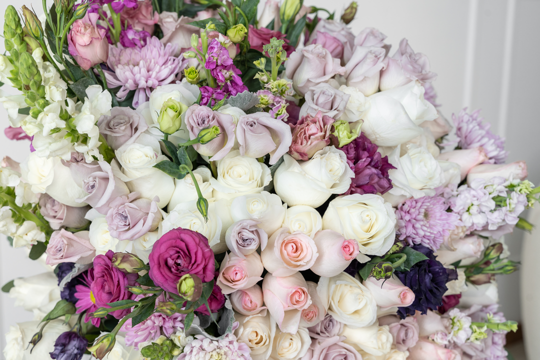 Arreglo de flores cálidas
