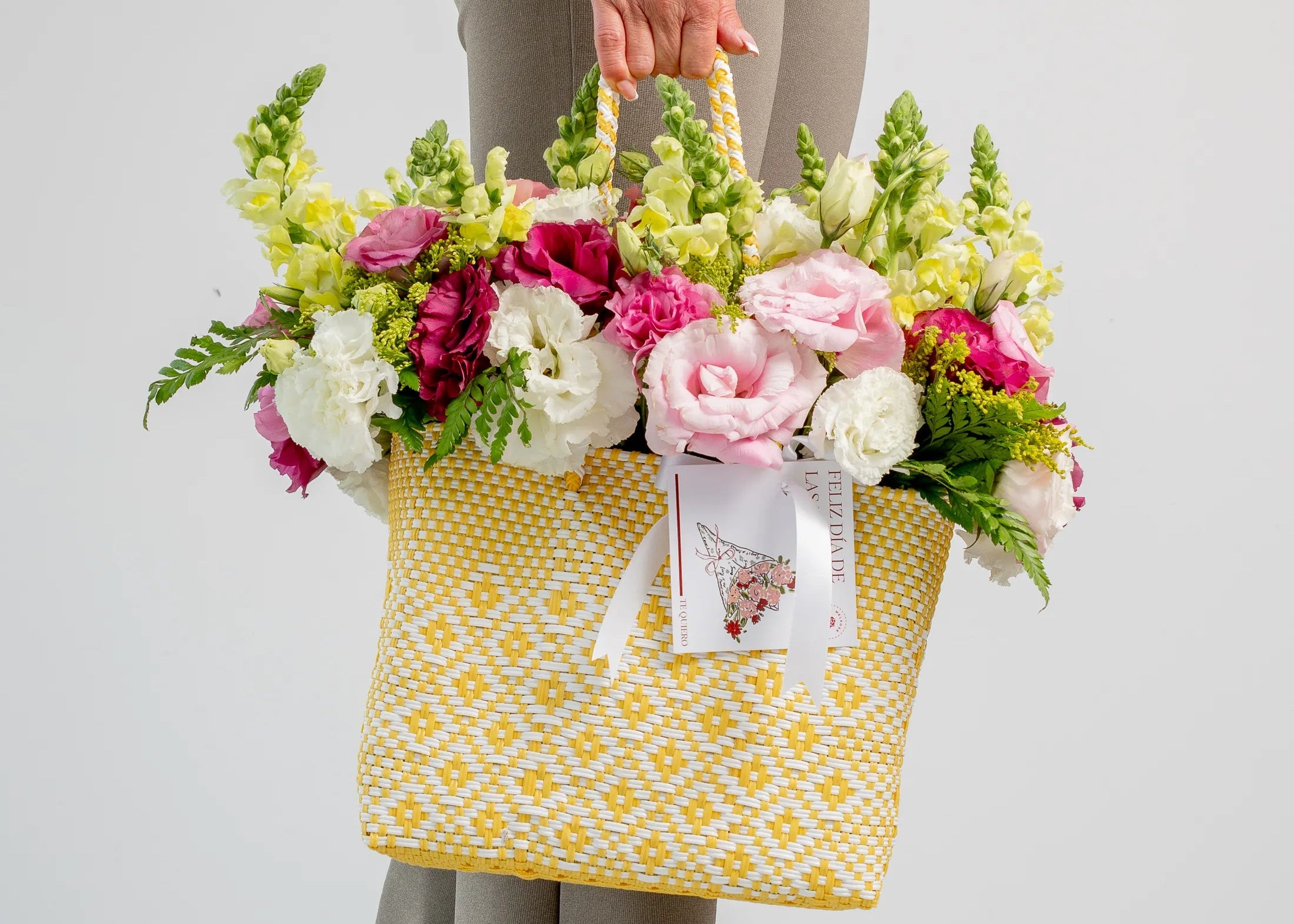 bolsa artesanal flores lisianthus regalo mexico