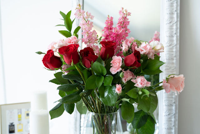 Ramo de flores rosas y rojas Granada