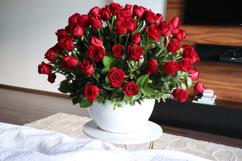 100 Red Roses E-23